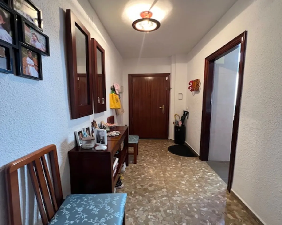 f590f0c4-b4f8-4539-ada9-16c331300428