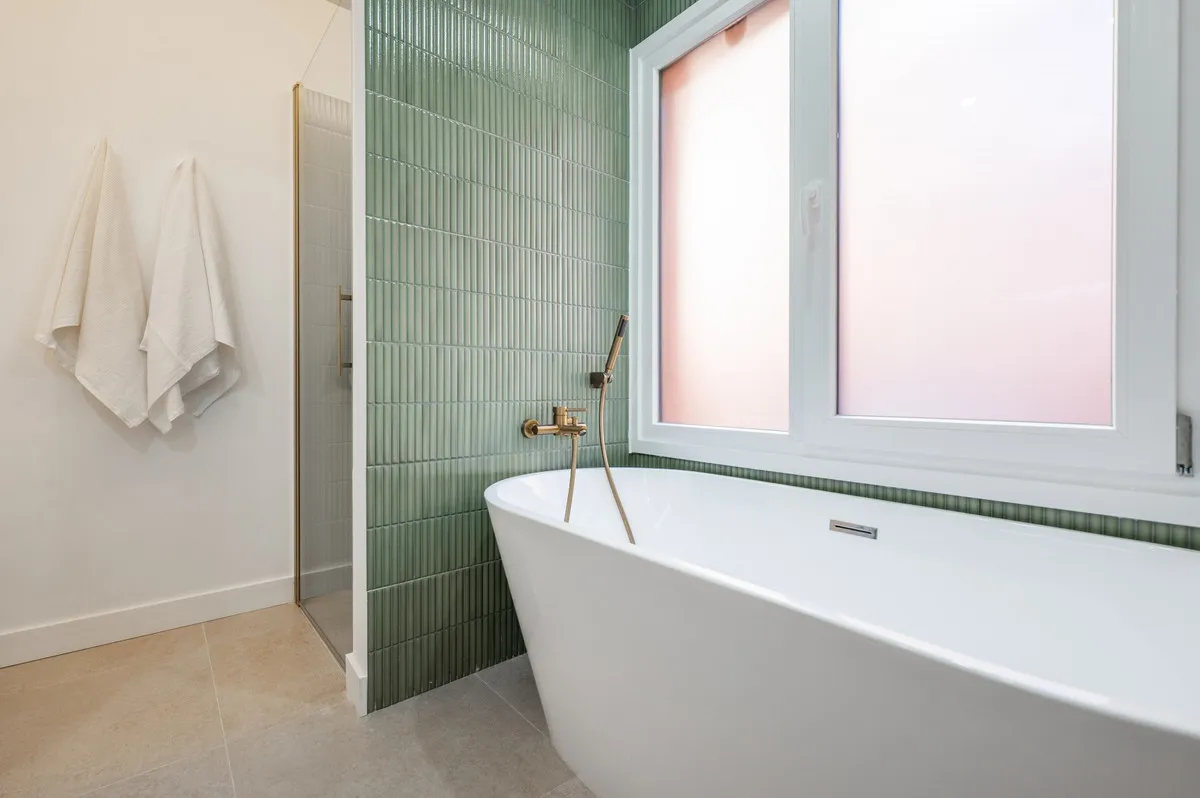 2d06b2a9-9894-4069-bae7-37b0559dc2e3