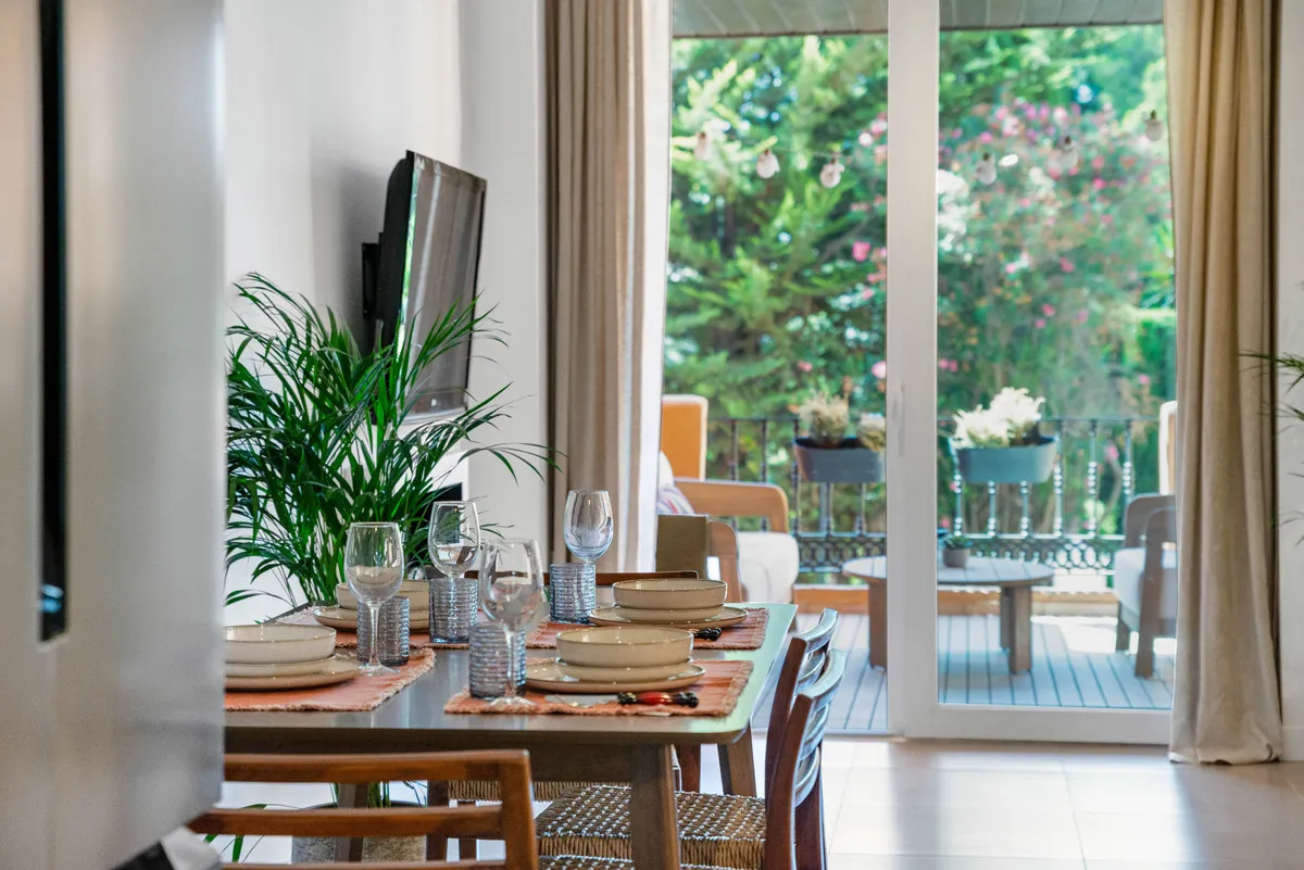 d6e7e66c-5770-4360-8295-f5a4e9e8e68b