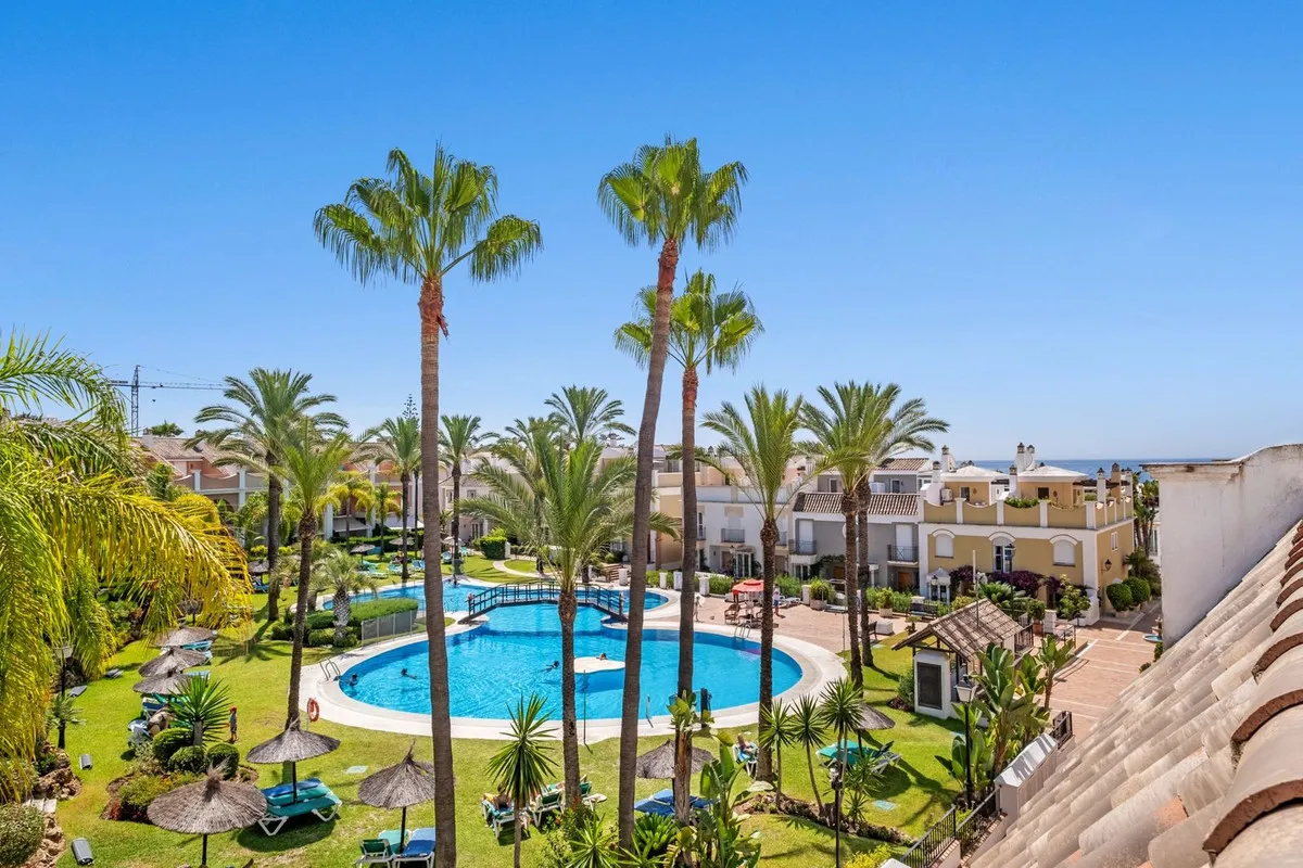 16229740-006e-4e25-bf5d-b0032aefd4ba