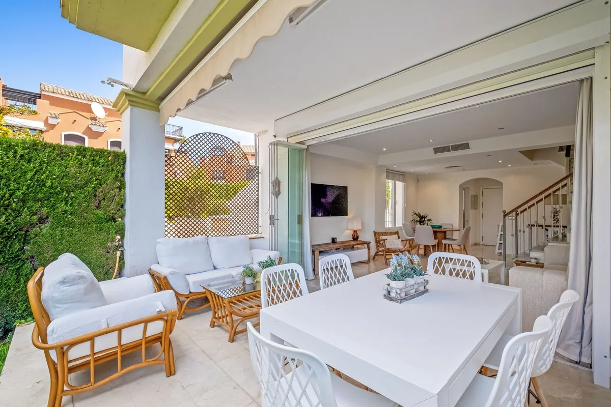 72c2147f-c935-4009-a7ba-0784d963dc0e