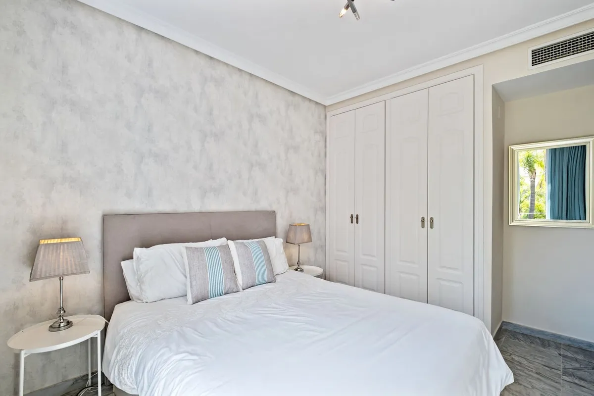 bc91c14f-c99c-4fc6-ae0b-4d554b3caf83