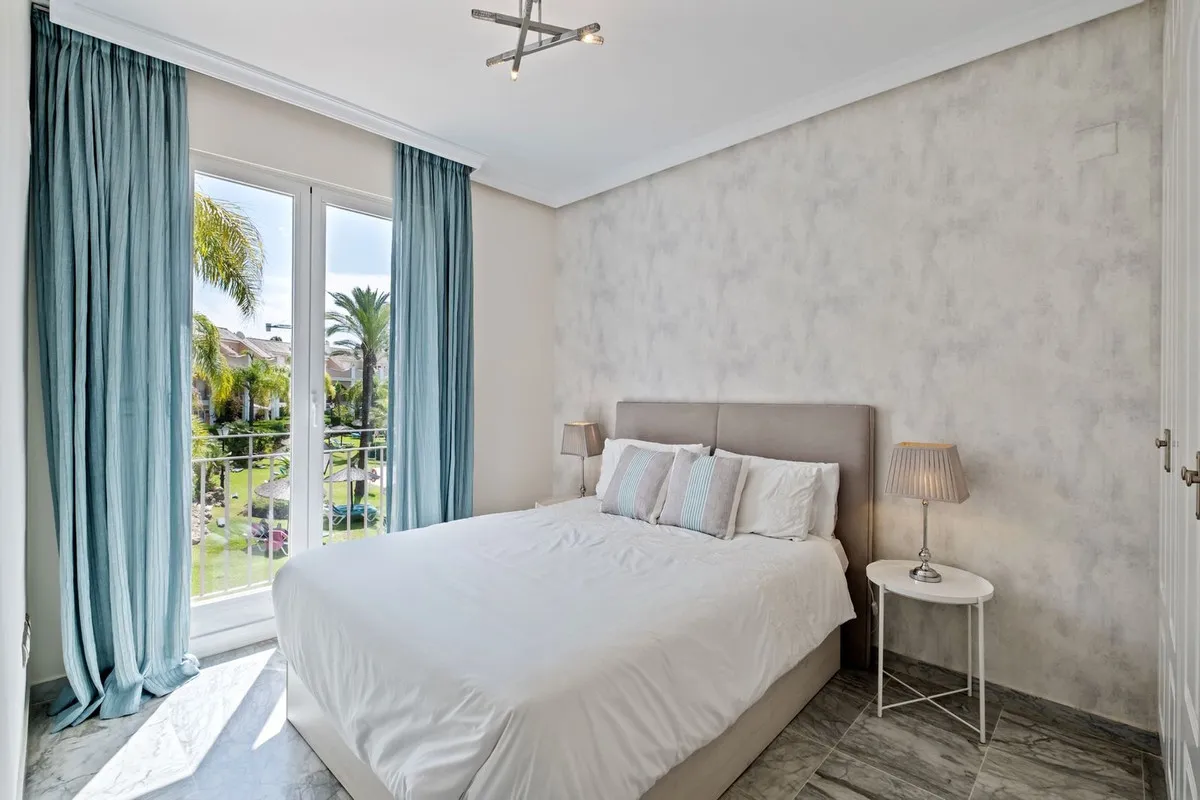 c5a6c0a0-208b-4d9b-a6ff-54a5d86859a1