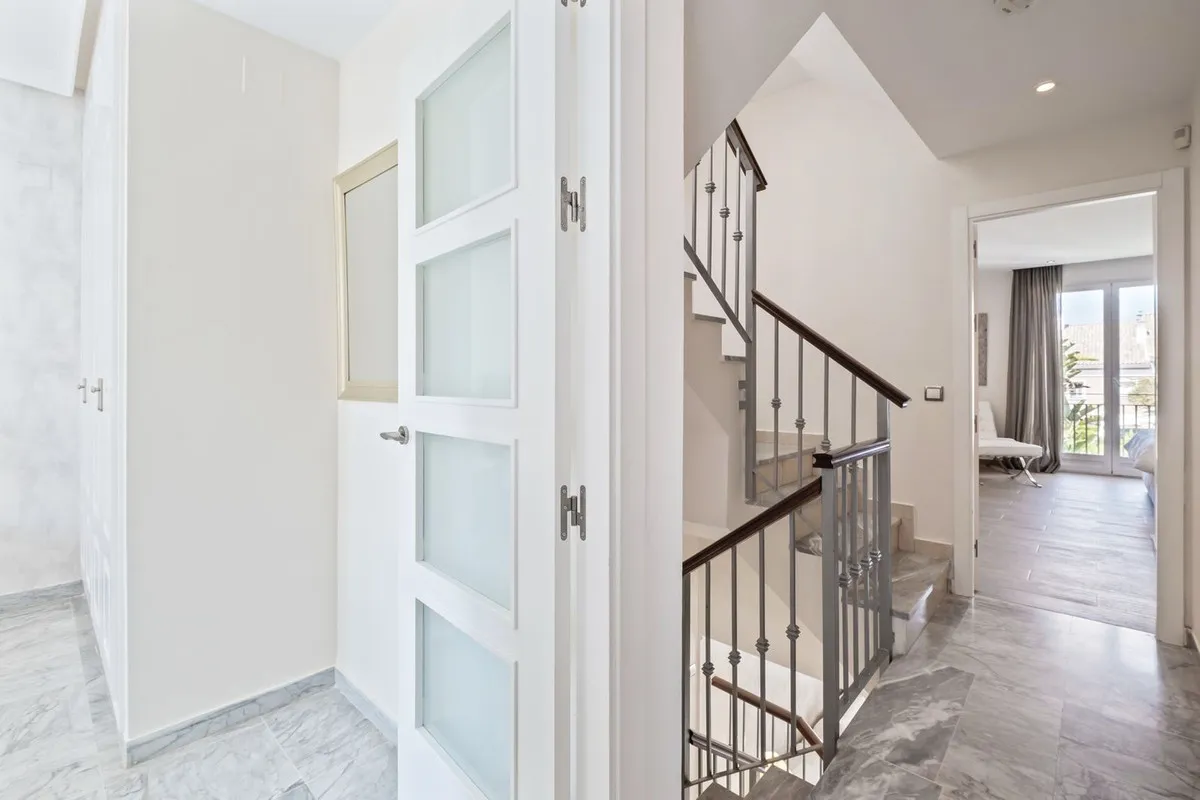 d26711ae-e283-4a01-ab54-aac0371ebf0c