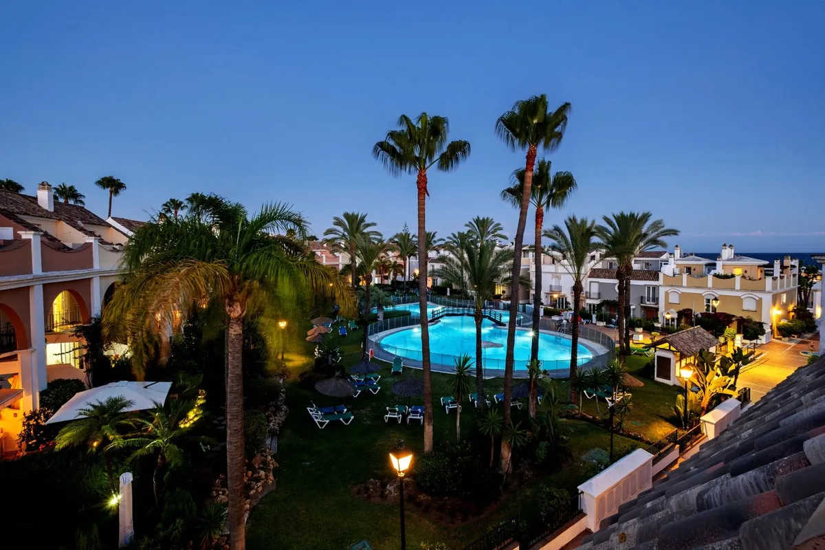 d27db974-1502-4178-806b-bdfcf20aff89