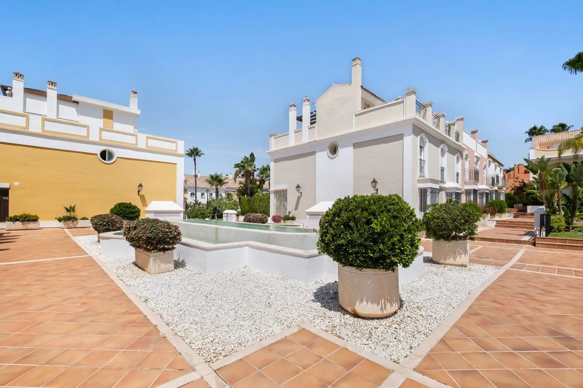 df6c954b-c1b2-4a6d-8646-4797a89dc005