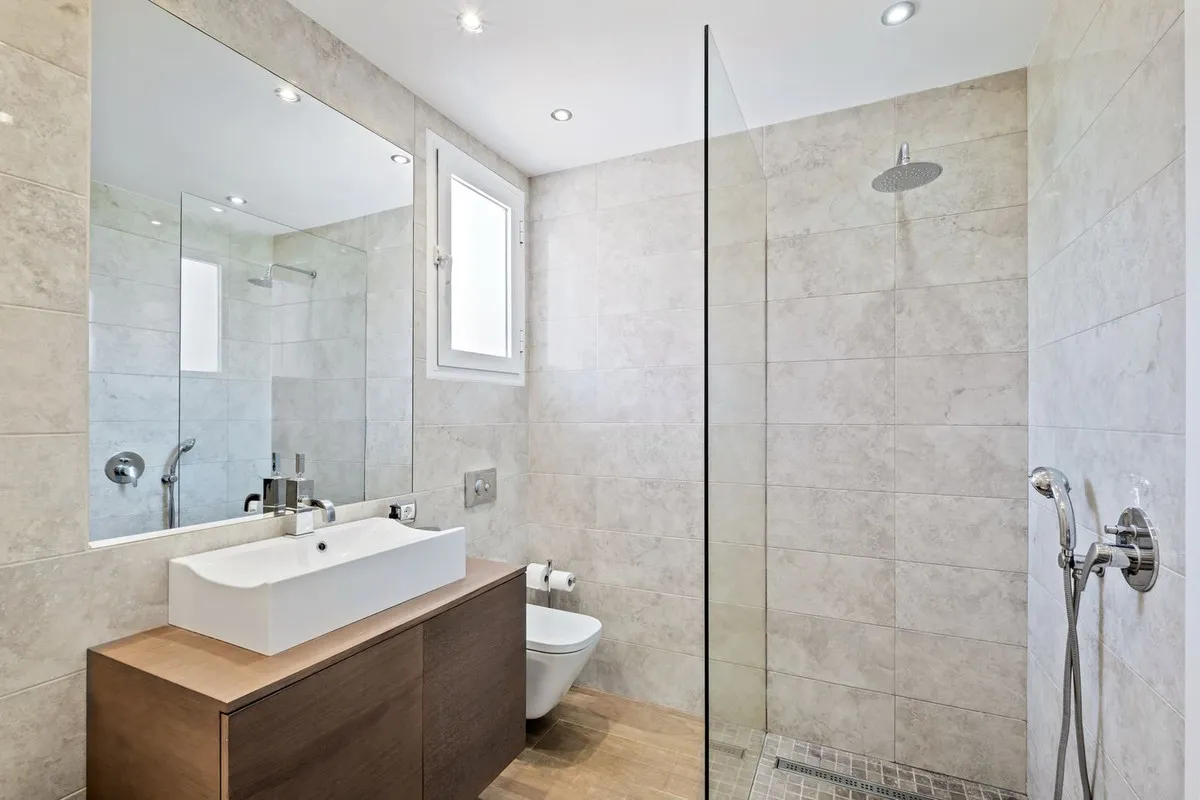 eb9632f9-43d4-4c09-85fb-6777a698f481