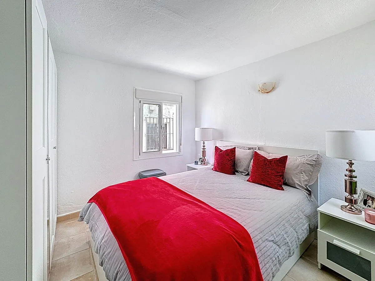 868de2ed-1156-43e0-8f1b-3639f862567f