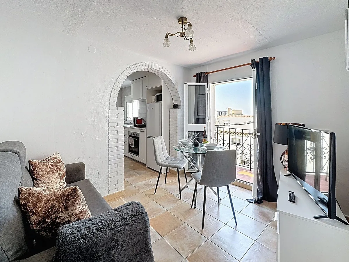 c6df4dba-681d-42ab-8389-5a241c964537