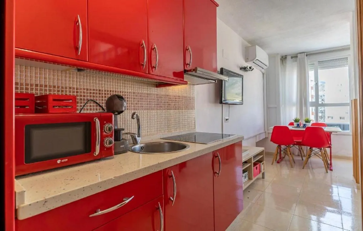 2cf4d8b8-0e31-4972-a9e5-438bbd33fa84