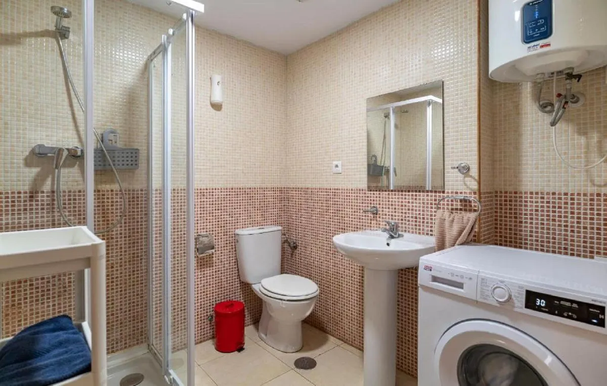 5d12948c-c1ee-4fff-893c-fcaab42326f3