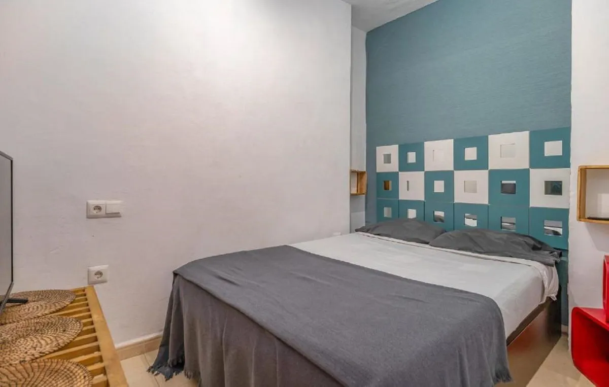 66fb5487-ad8c-498f-bbe1-e9c6d77fb8b1