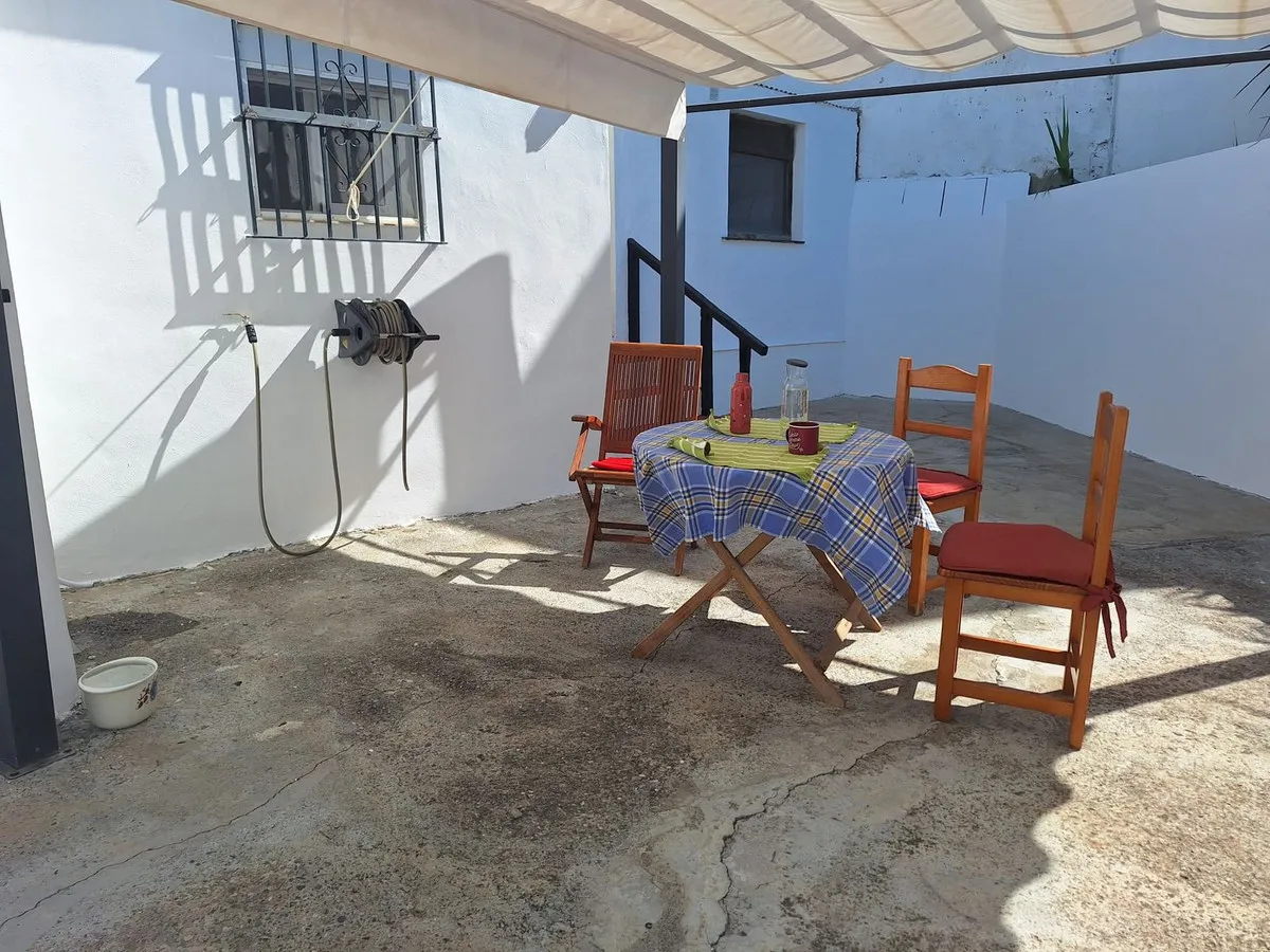 896fcd66-cd39-4ed9-a1f1-2b1d569b3f0a