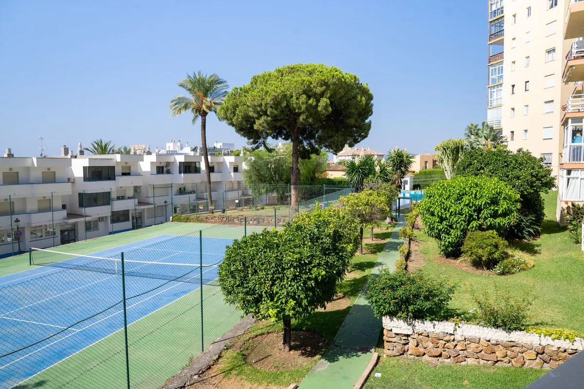 0f1bdd35-056c-4578-ad29-0e6290c52b15