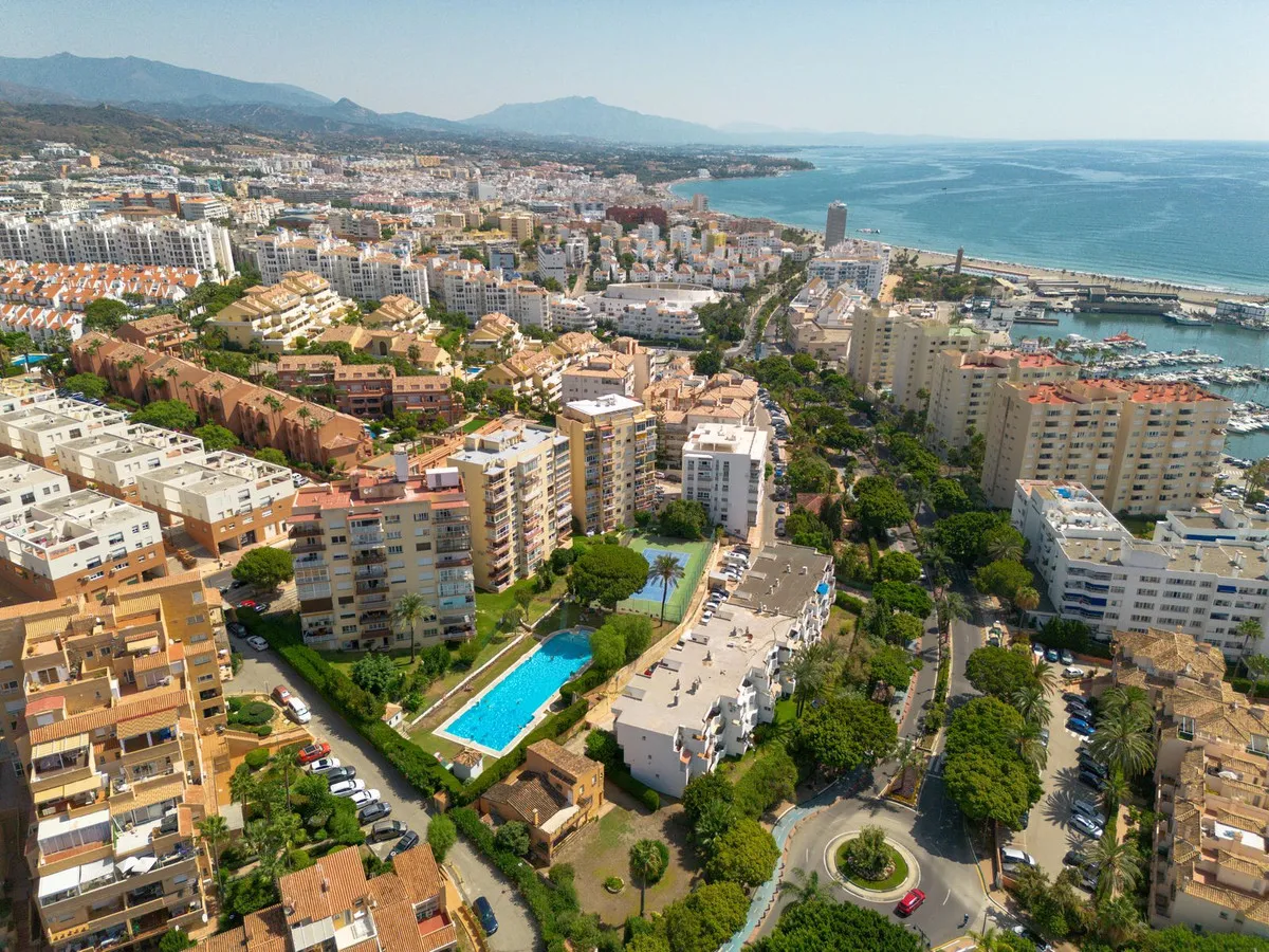 383c9492-aa77-4966-9b4b-ee4bc53dab22