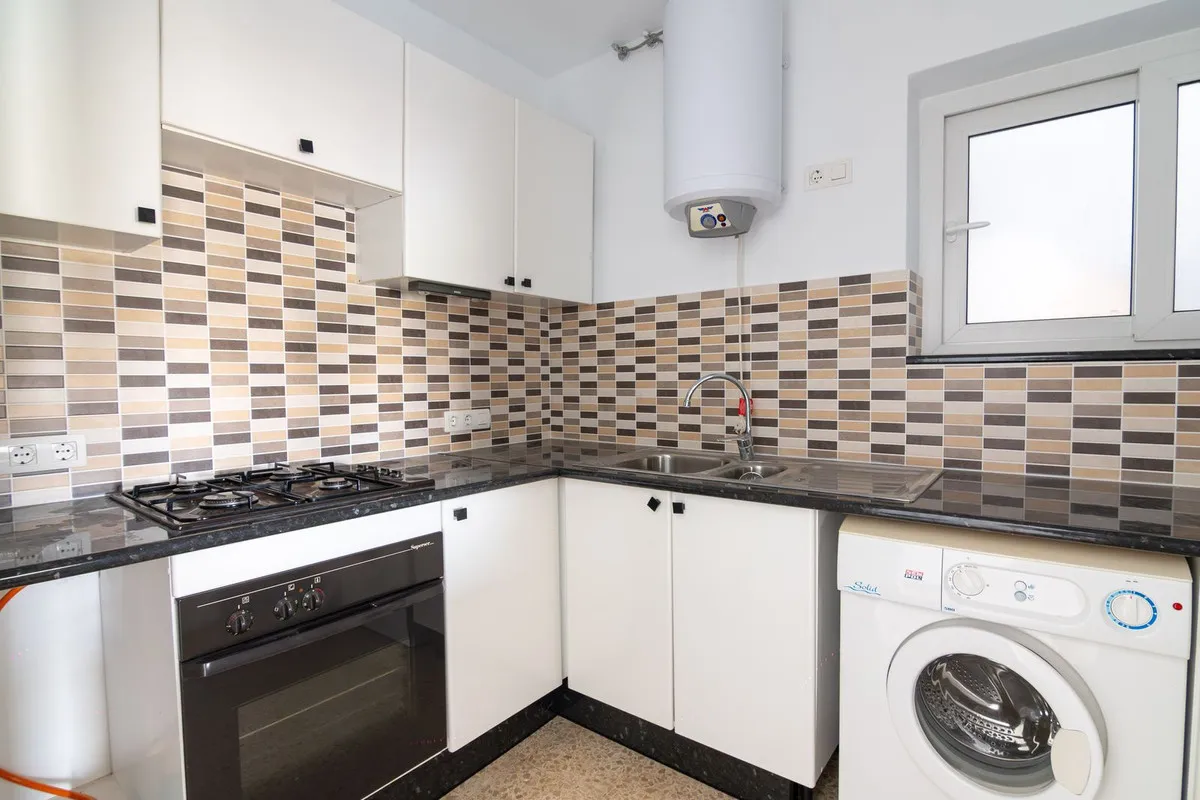 4a89a2a0-629e-4627-8e1d-f86e4e492342