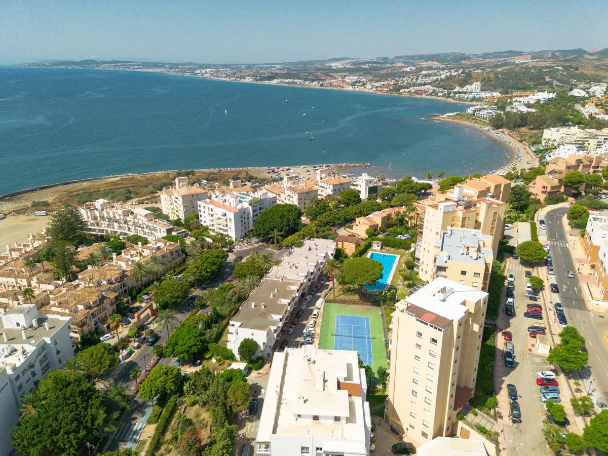 a3d46195-7068-40ab-889d-c5e8fc18f12a