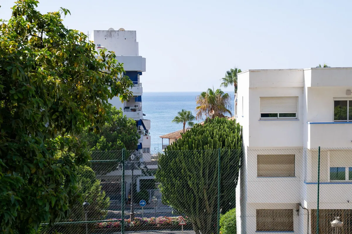 c44f54c4-cc75-4832-b7f1-818d96653fe8