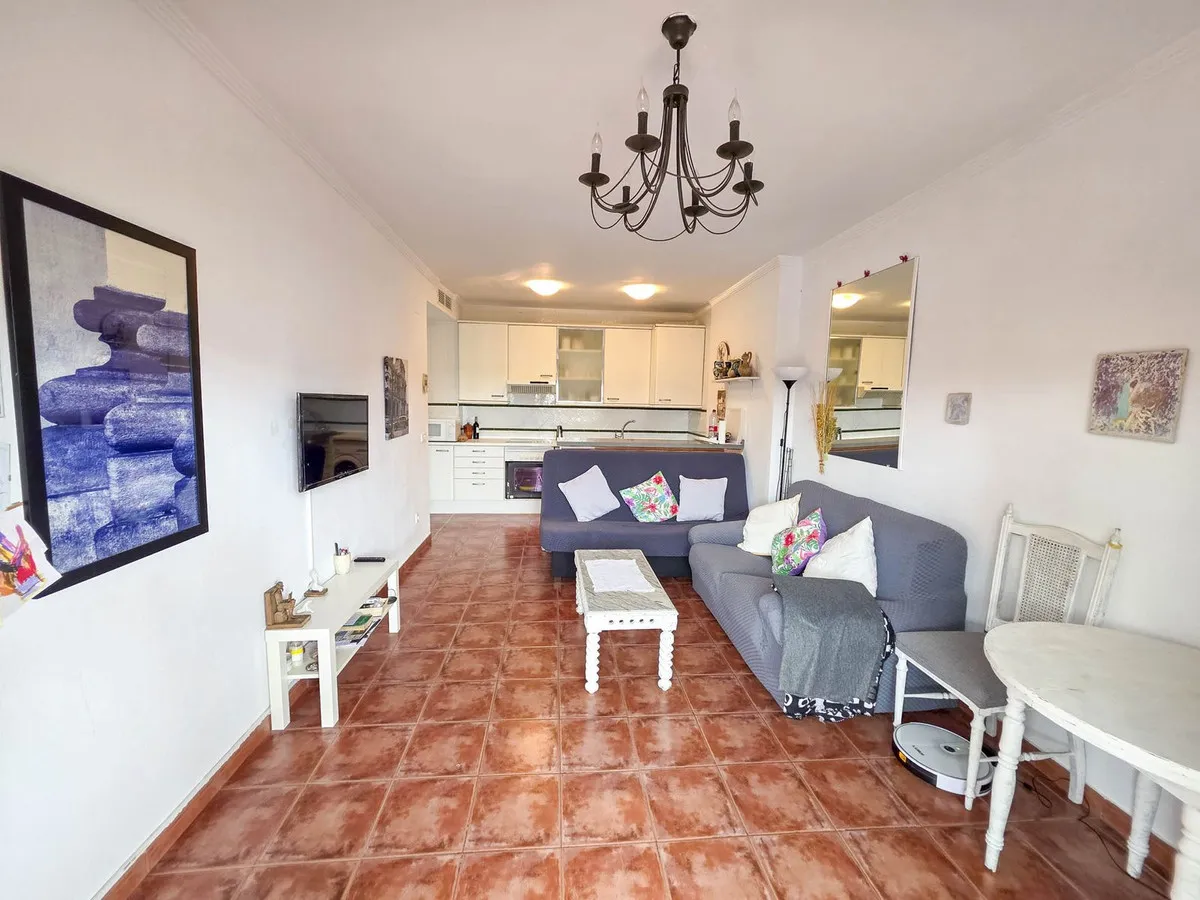 106c16d0-d5ea-4f35-87b1-700dae0dcb1c