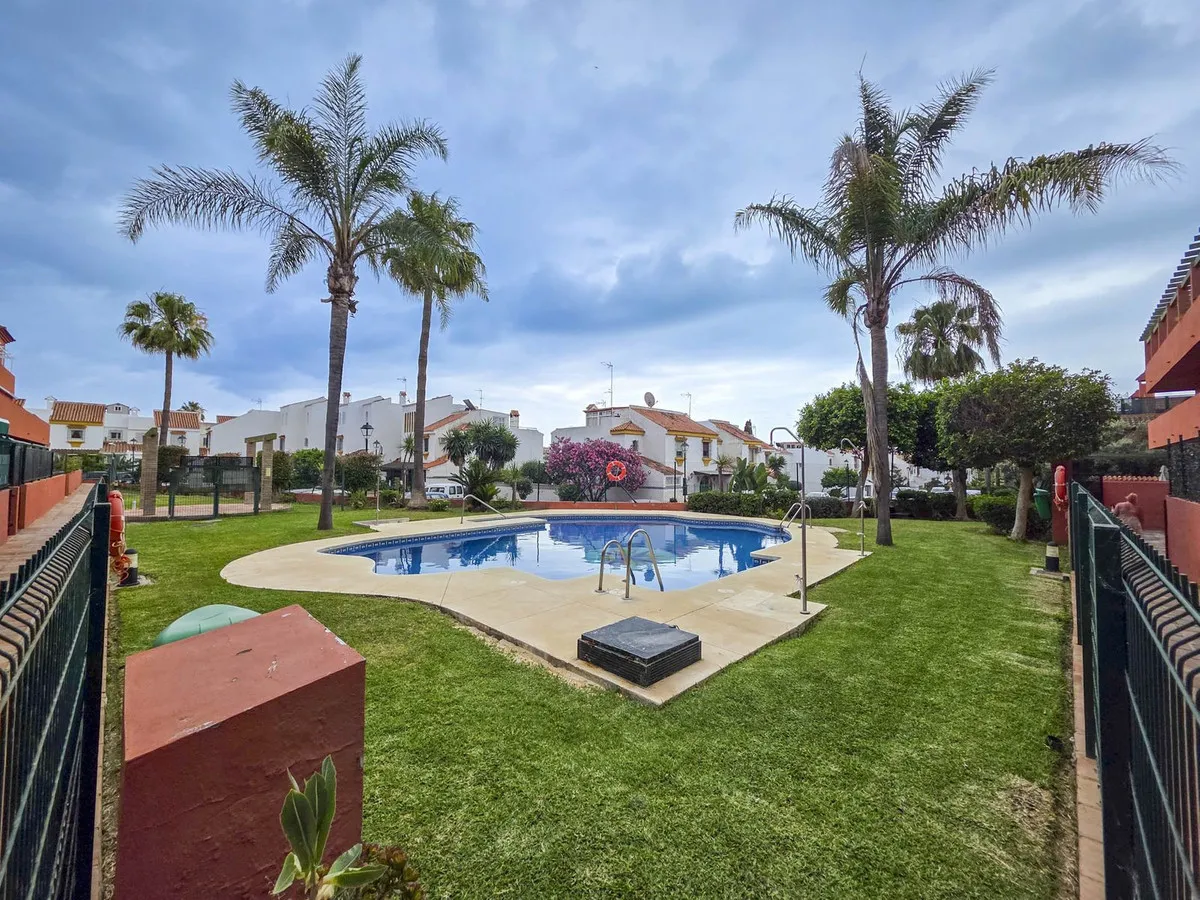 afe7a5ca-1b73-4354-b3f6-00398b4ba148