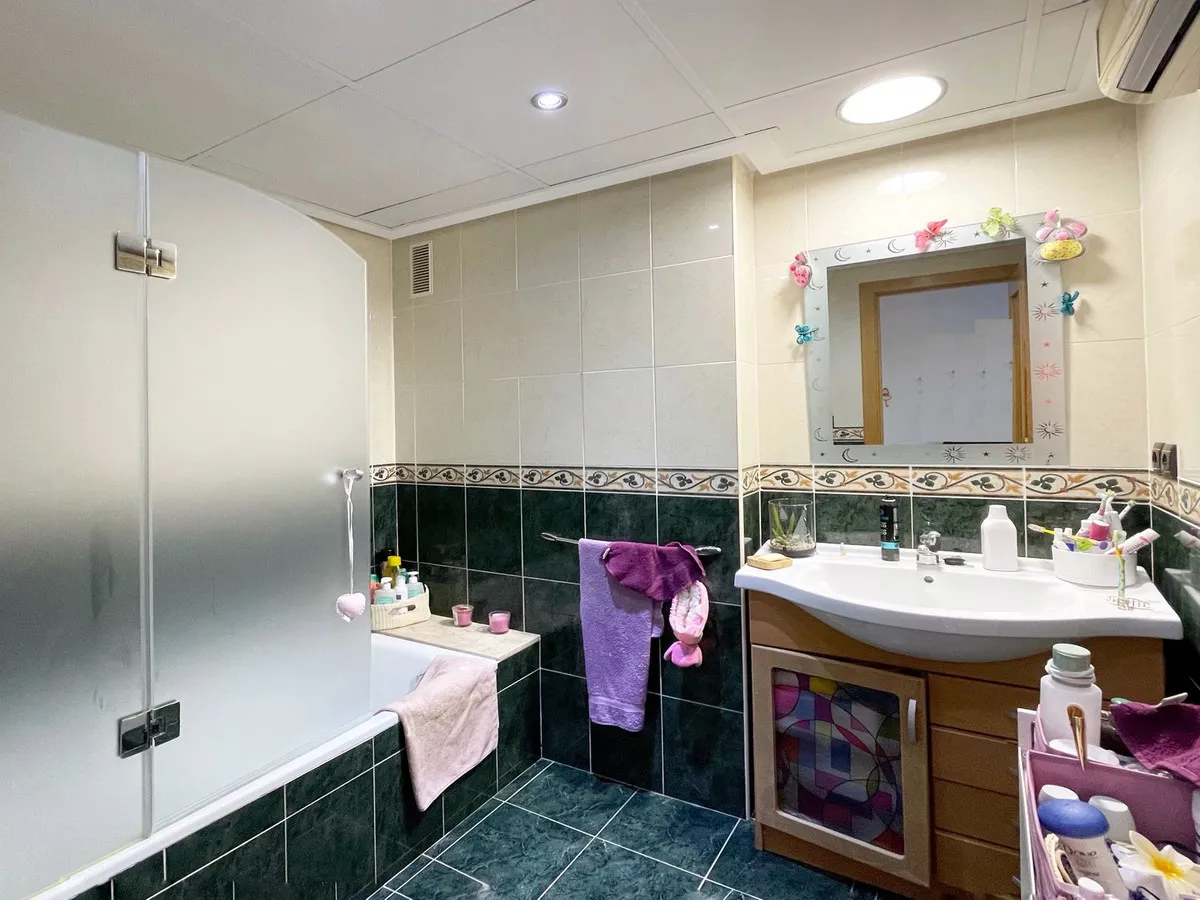 cd6458b1-a701-476a-808a-a0e31066c243