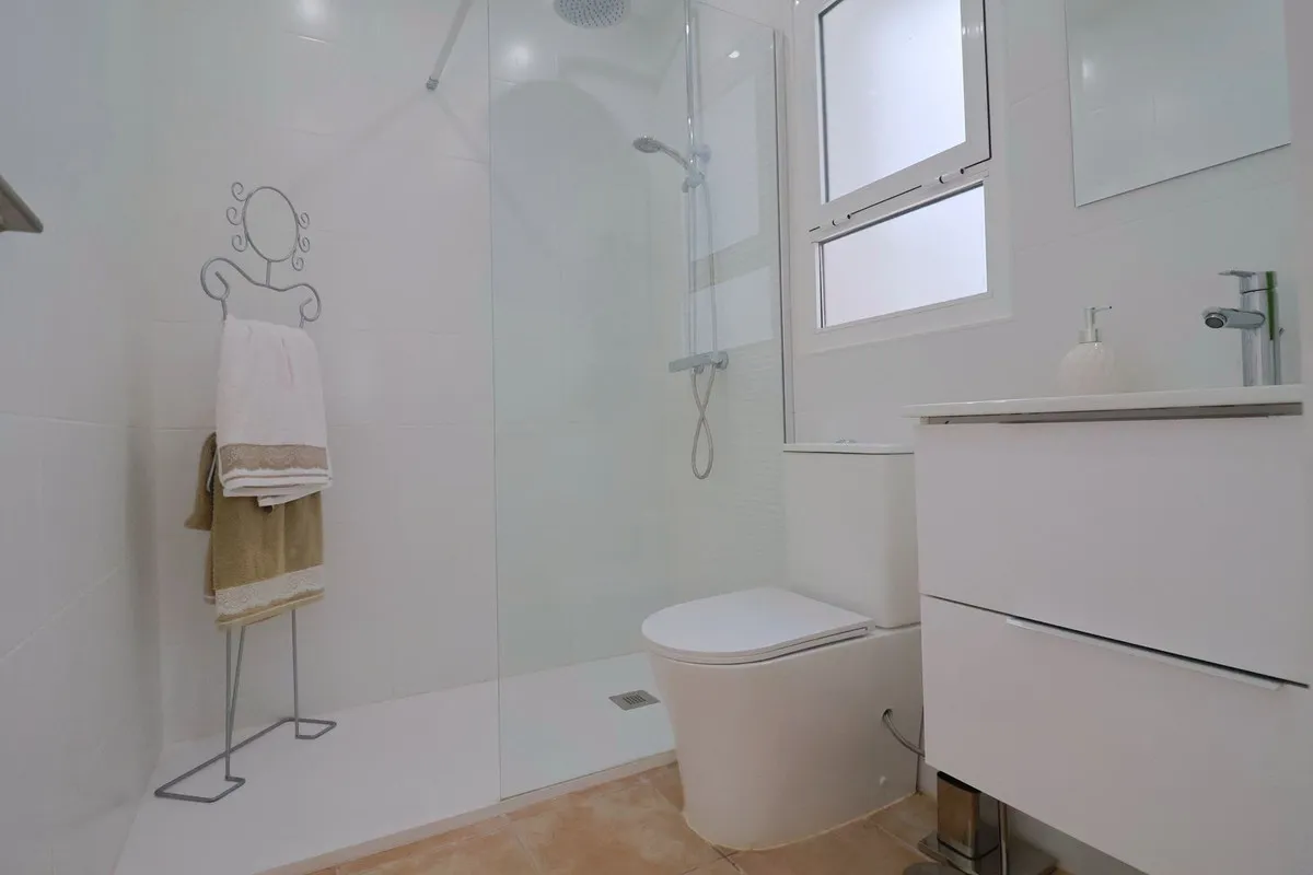 3dbd1e87-77ae-439f-8425-f1532fa16522