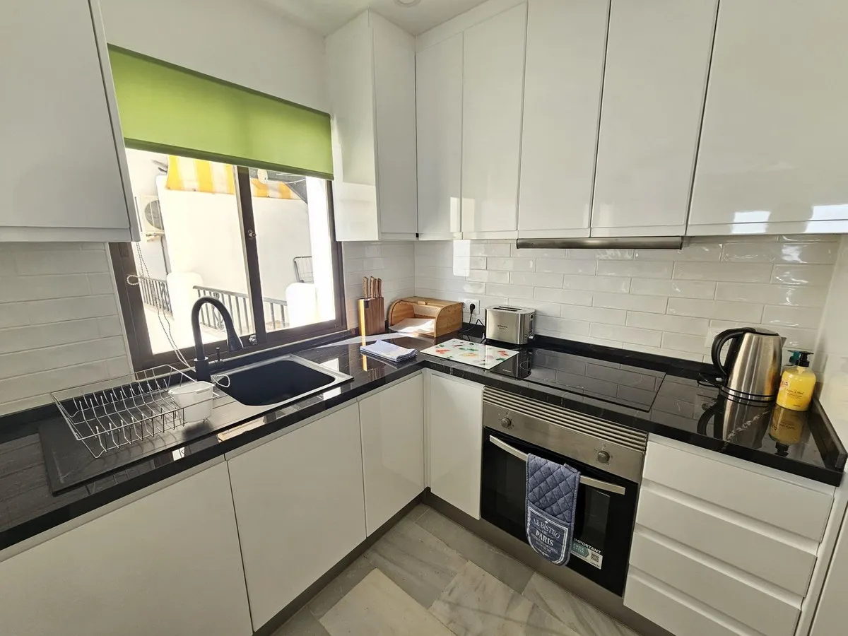 3d1d042f-f350-488b-bd51-bd726c7e3922