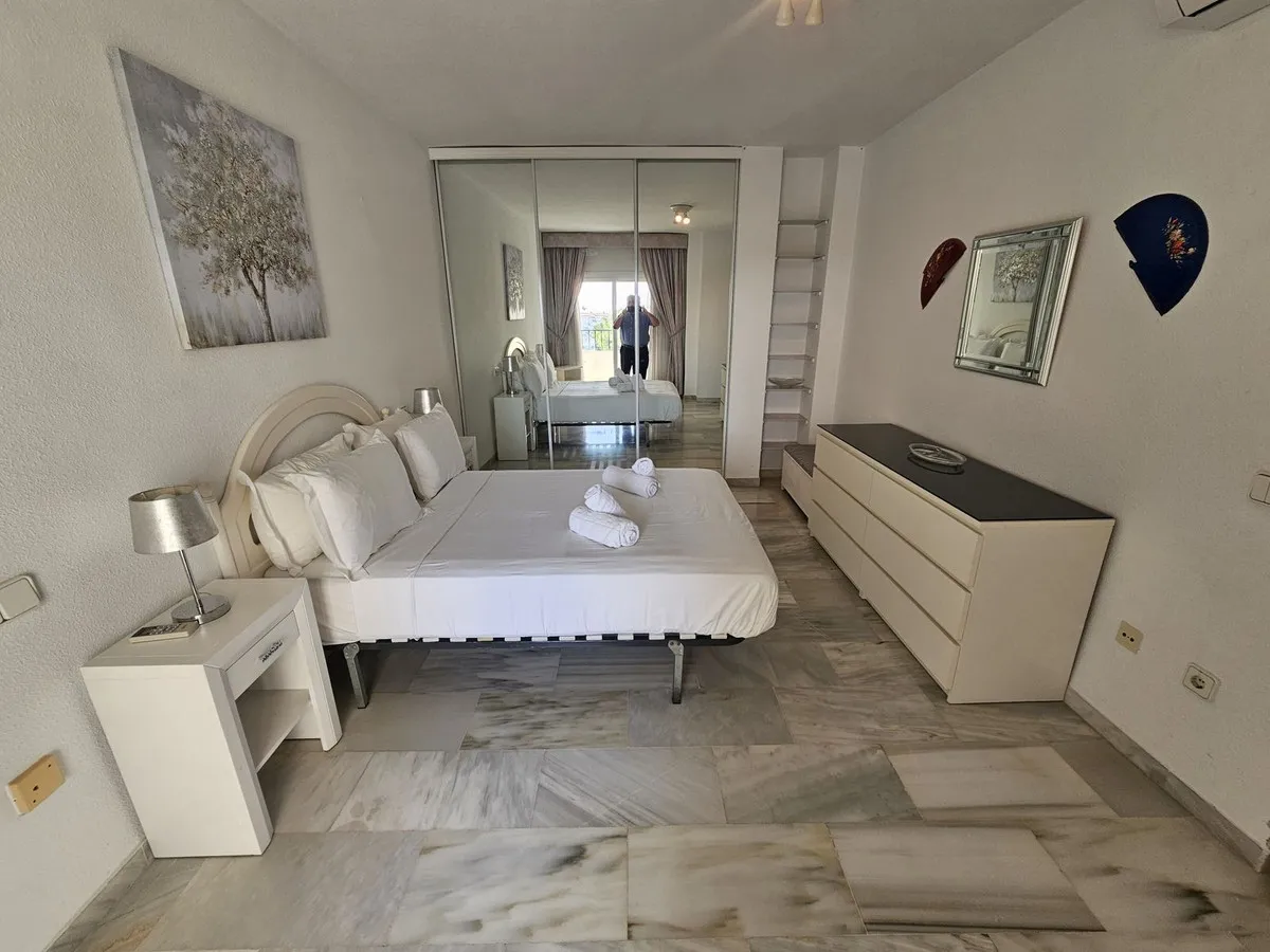 88b085cd-8278-4182-8c8f-7287a6df35cf