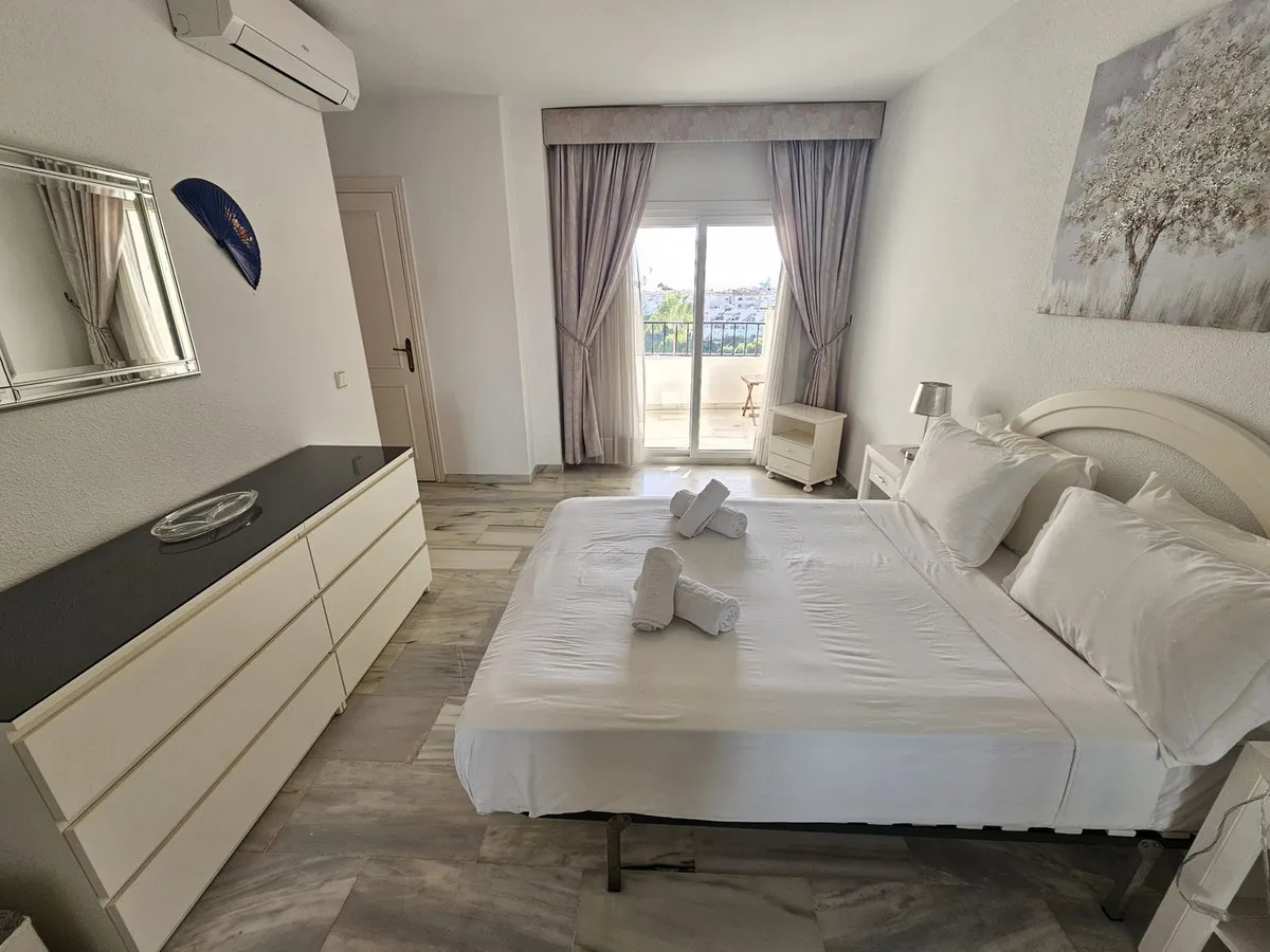 a795a084-388d-4bc7-84ae-6bcbbd79a042