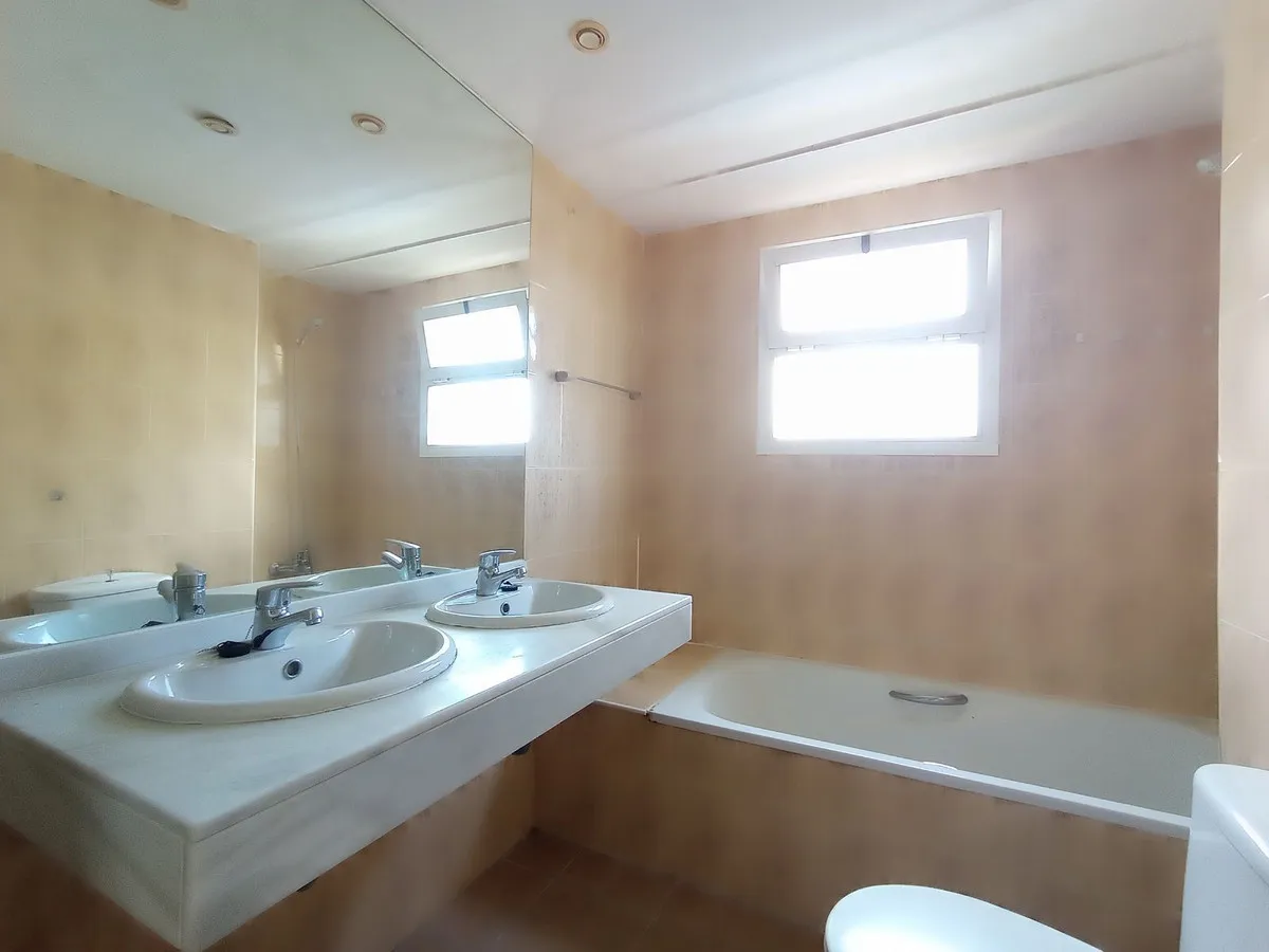 43c60573-8e1f-46f7-b83b-bcb71e4c1334