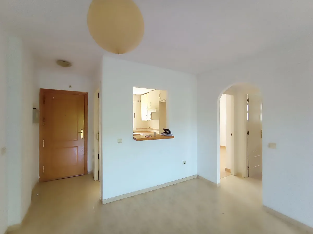 e5ea5cc4-1bab-4076-ab82-dd31a2c081b7