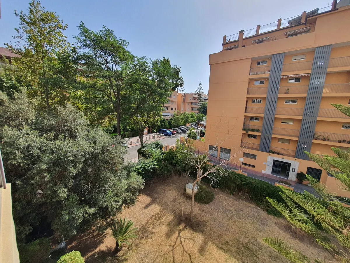 f782ac4b-ec4f-40ef-ba9d-788950e88a82