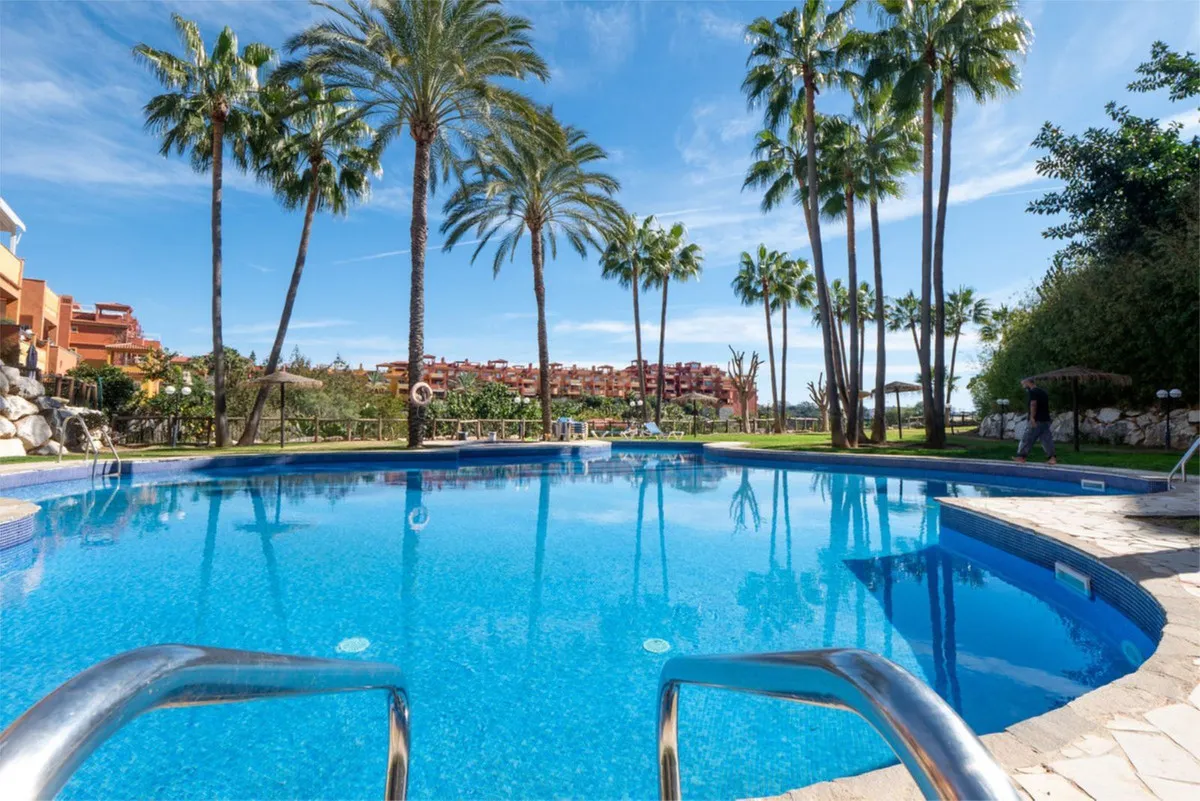 01cf467f-0d01-4e41-9b01-d1d93762c60f