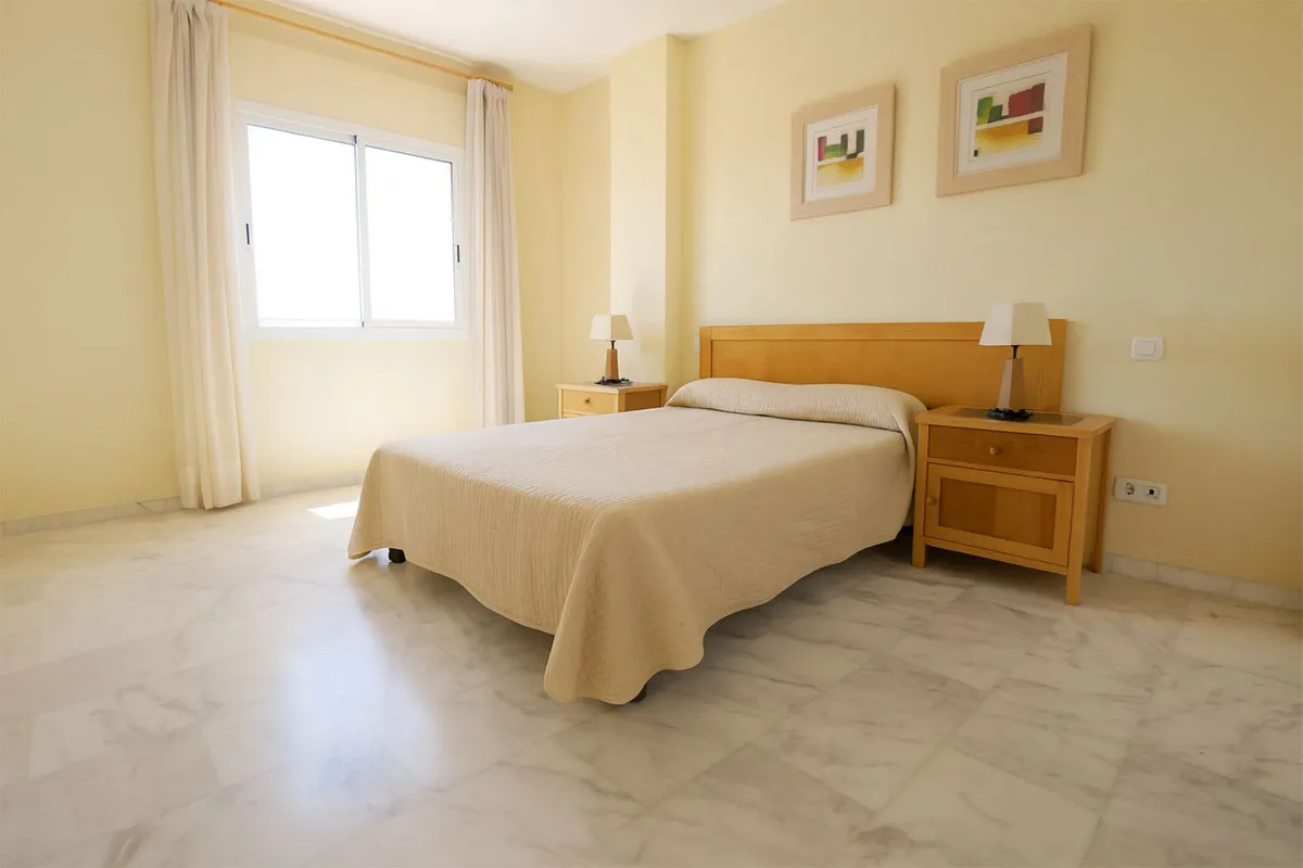 e781b815-d65a-4b1d-9fe3-1efa73eb474d