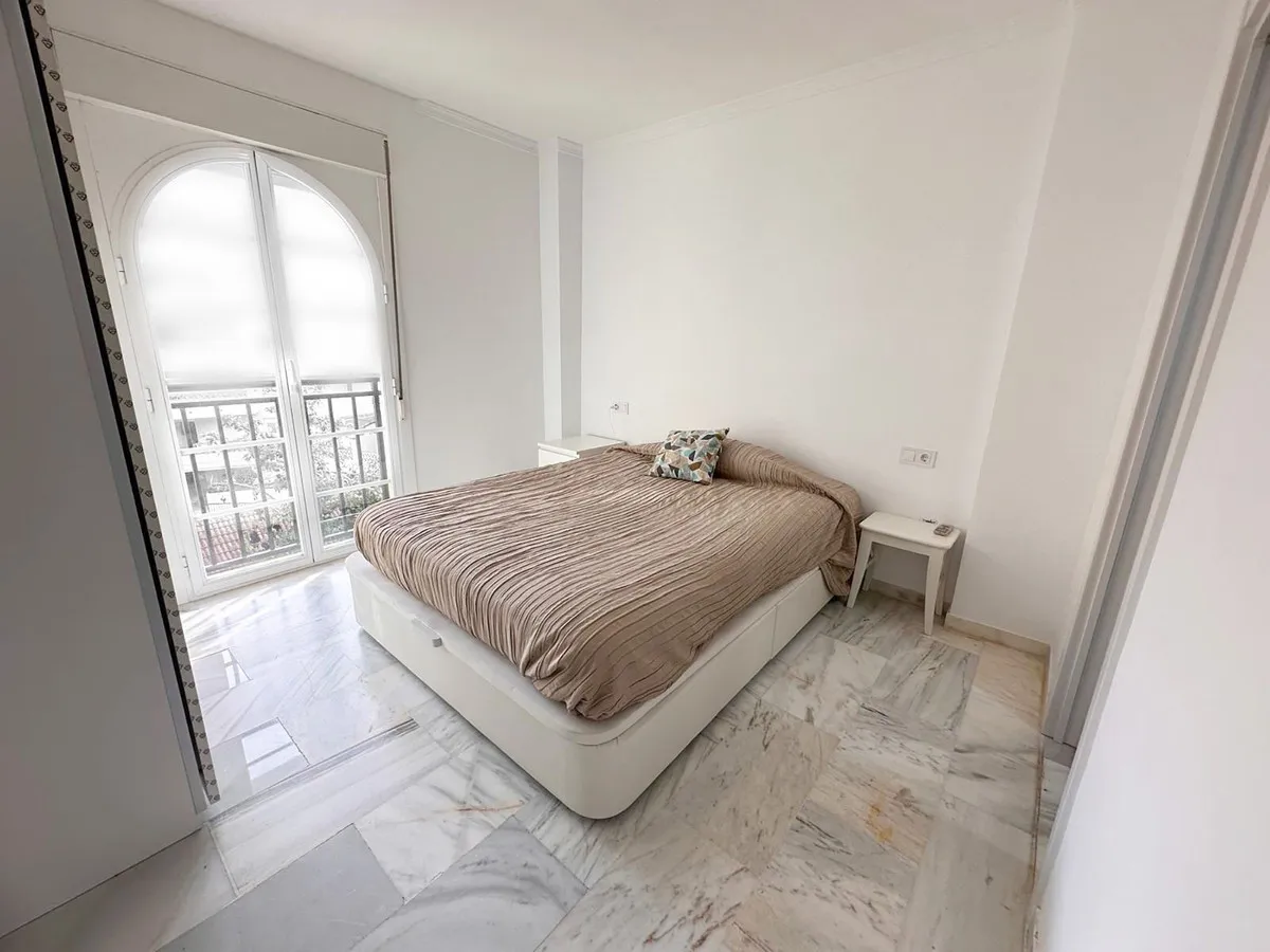 ebba49de-6c34-40e7-8859-c9afbc697651