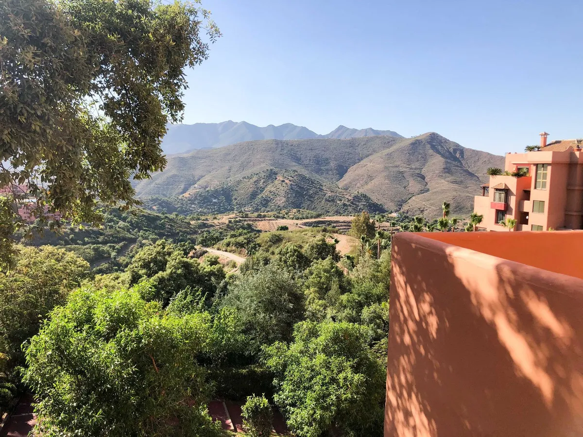 ad9266c6-57a3-4ac1-a37d-21586f01218f