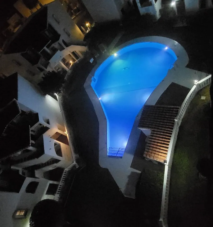 22a03d24-b8de-480c-bcf1-a3319396c59e