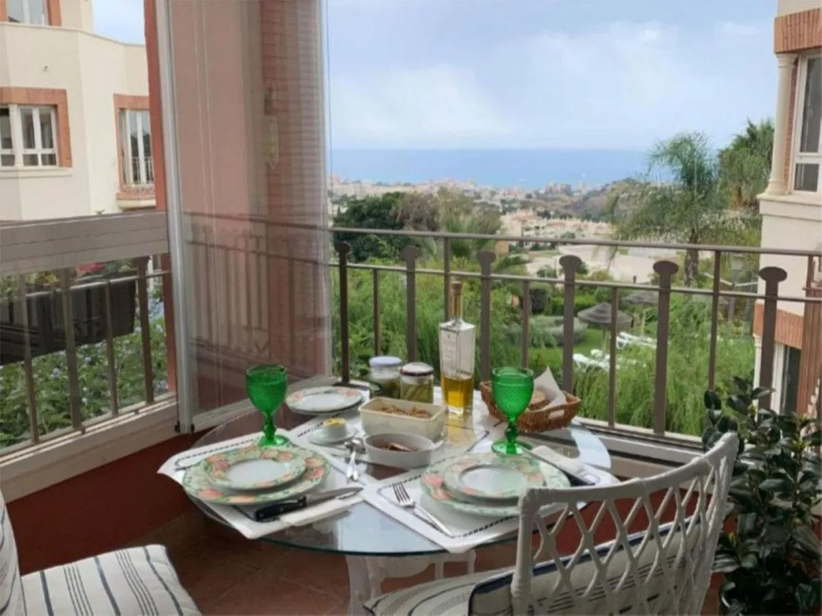 d93e8813-83a2-4249-b722-f9197abafa6f