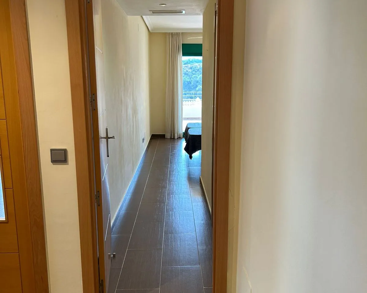 cba982dd-cc27-4fd6-8002-c949ea030f73