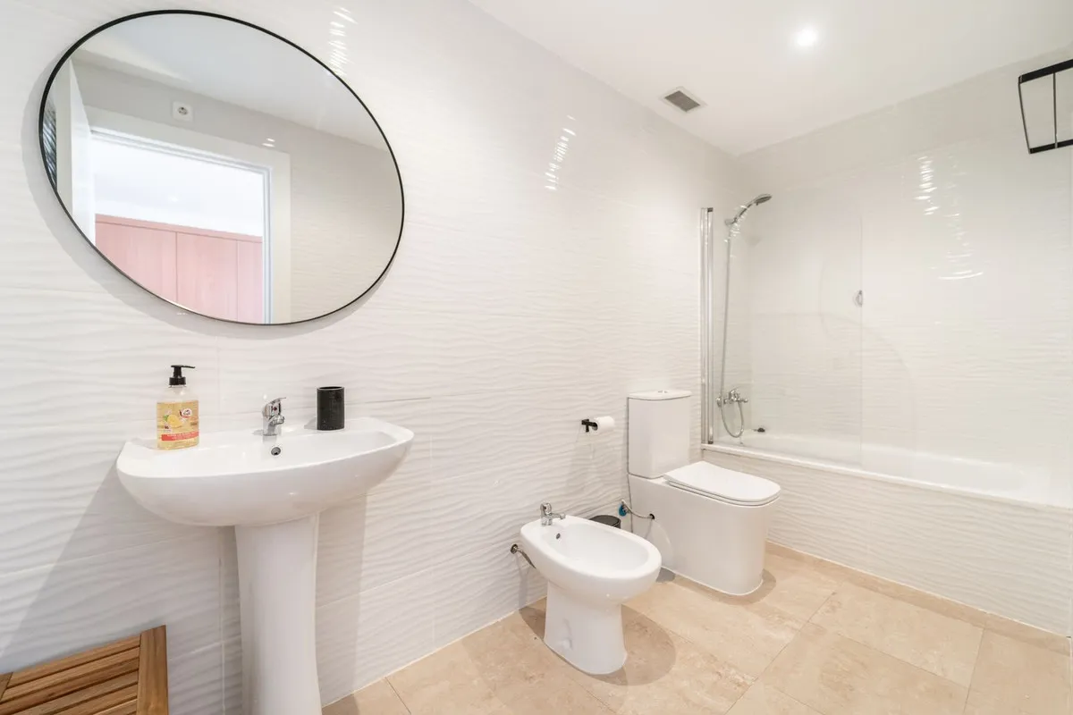 02bf4e37-e90a-499d-a670-4b5efdbdbf3d