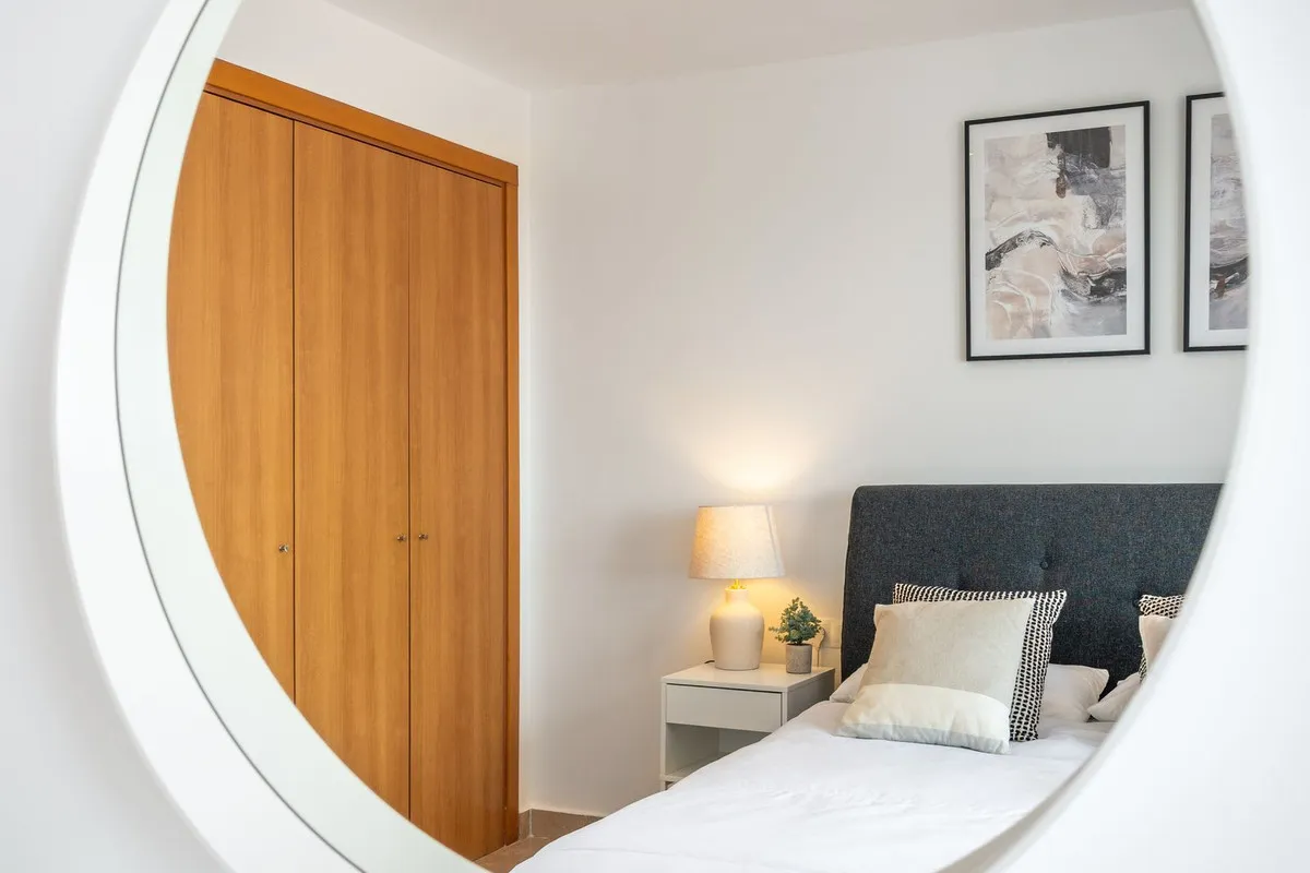 263ea3c8-74ee-472d-9ba4-fb54b31a355c