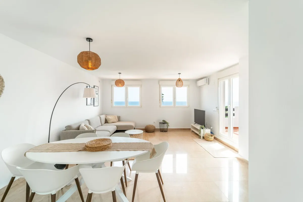 842a6feb-f28d-4f5e-b406-d9036ab6f59c