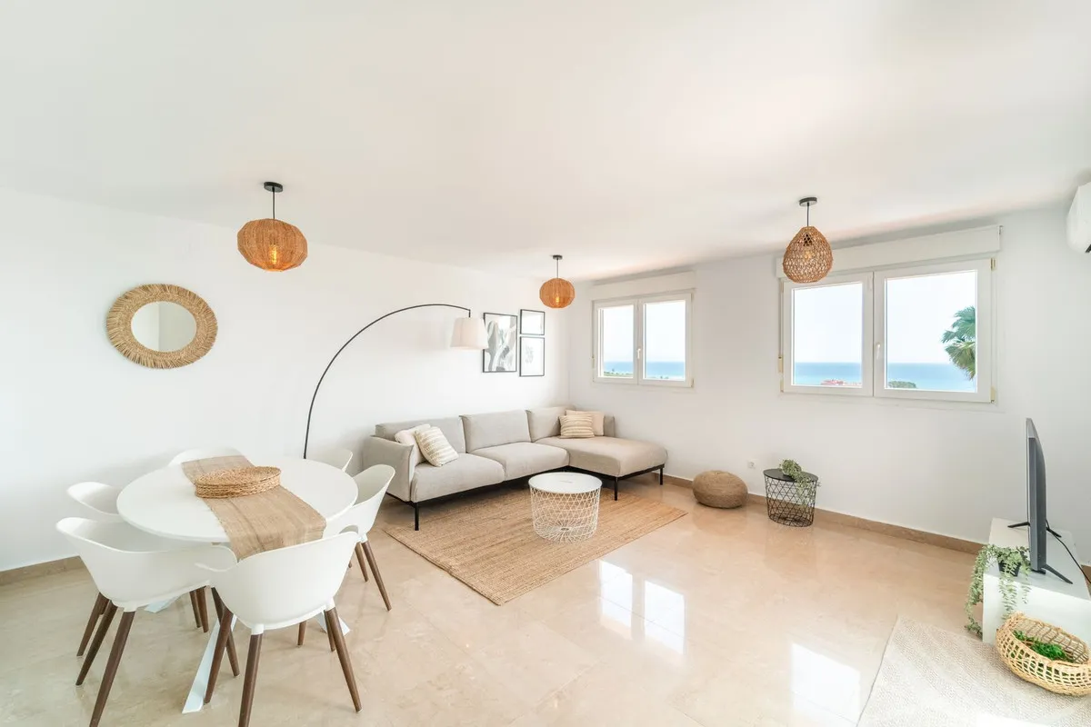 a299d4c9-3582-43b4-86a7-ddc0ec01c713