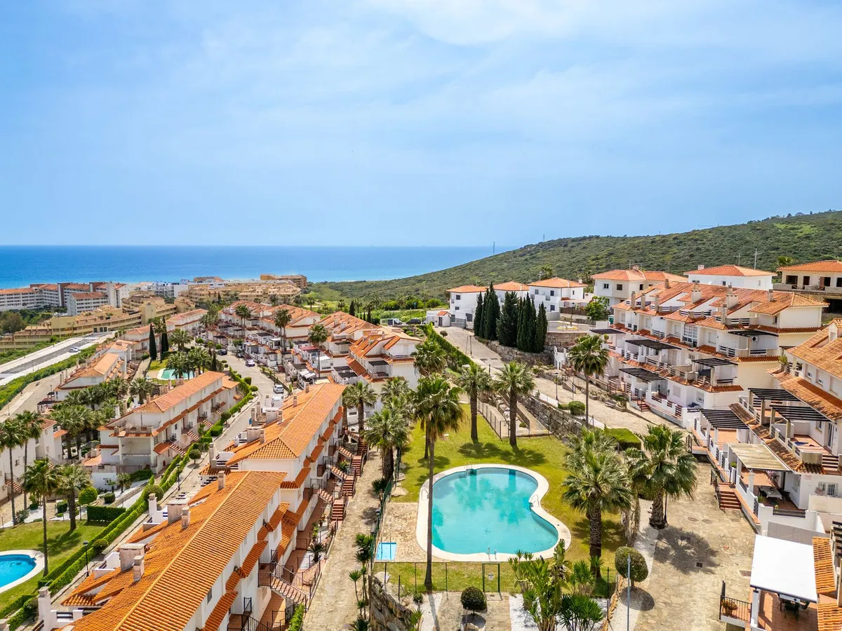 ad0639a4-02dd-45e7-adef-e86126c9a4bc