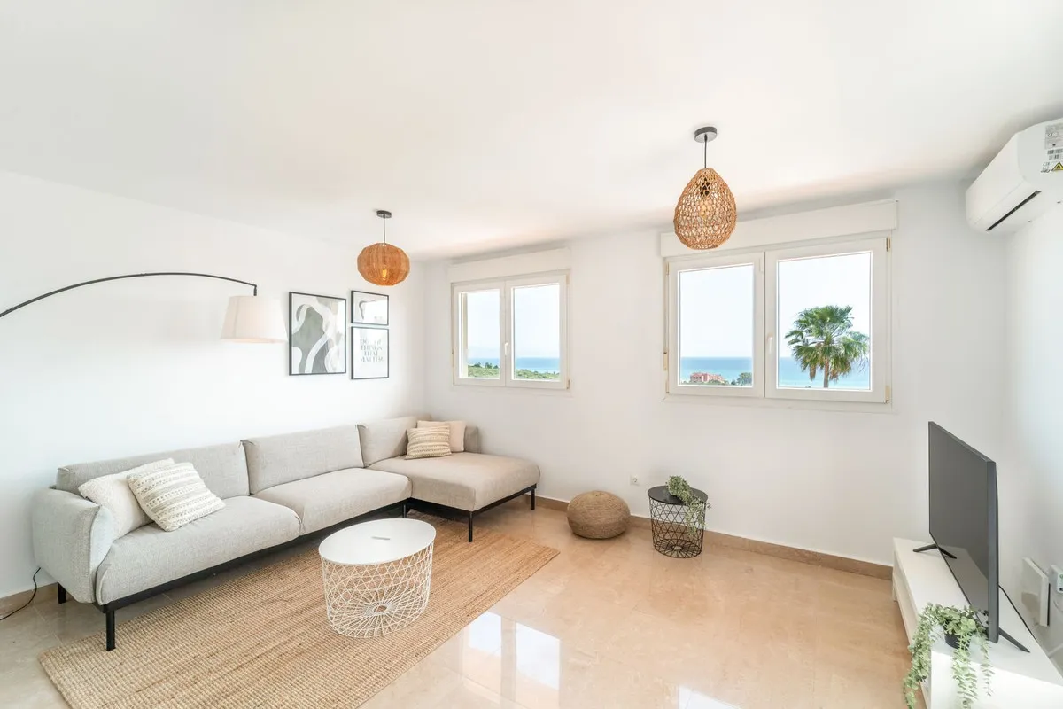 f38af1e5-abe6-4851-b523-eaa9755cf201