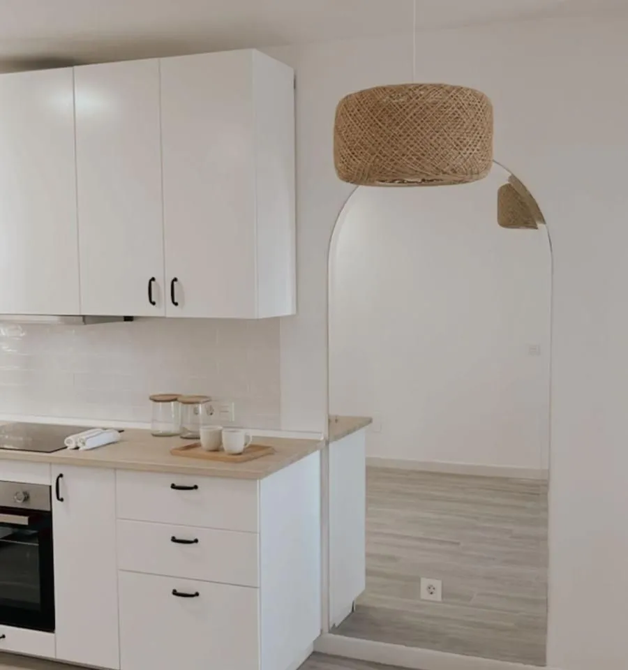 31f56f0b-5f13-40b8-a836-b2a7158caf01