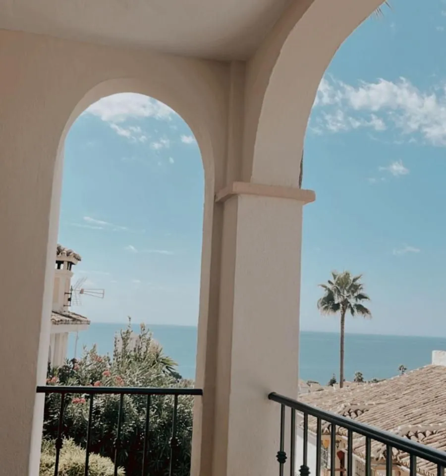 7e3da170-452b-4fa9-8d98-242e27cedff6