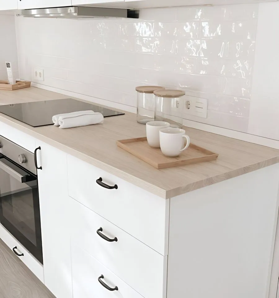 95cce5b6-1787-4c62-9606-4305a993a41d