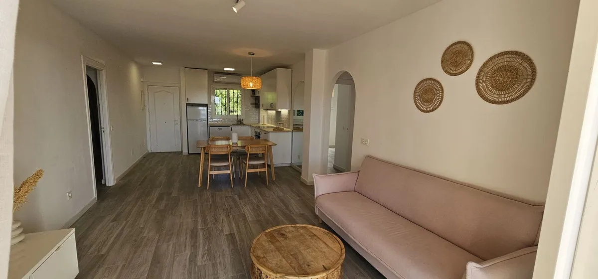 cb1b8f29-9bae-4bf4-a969-bbdf769bb5f4