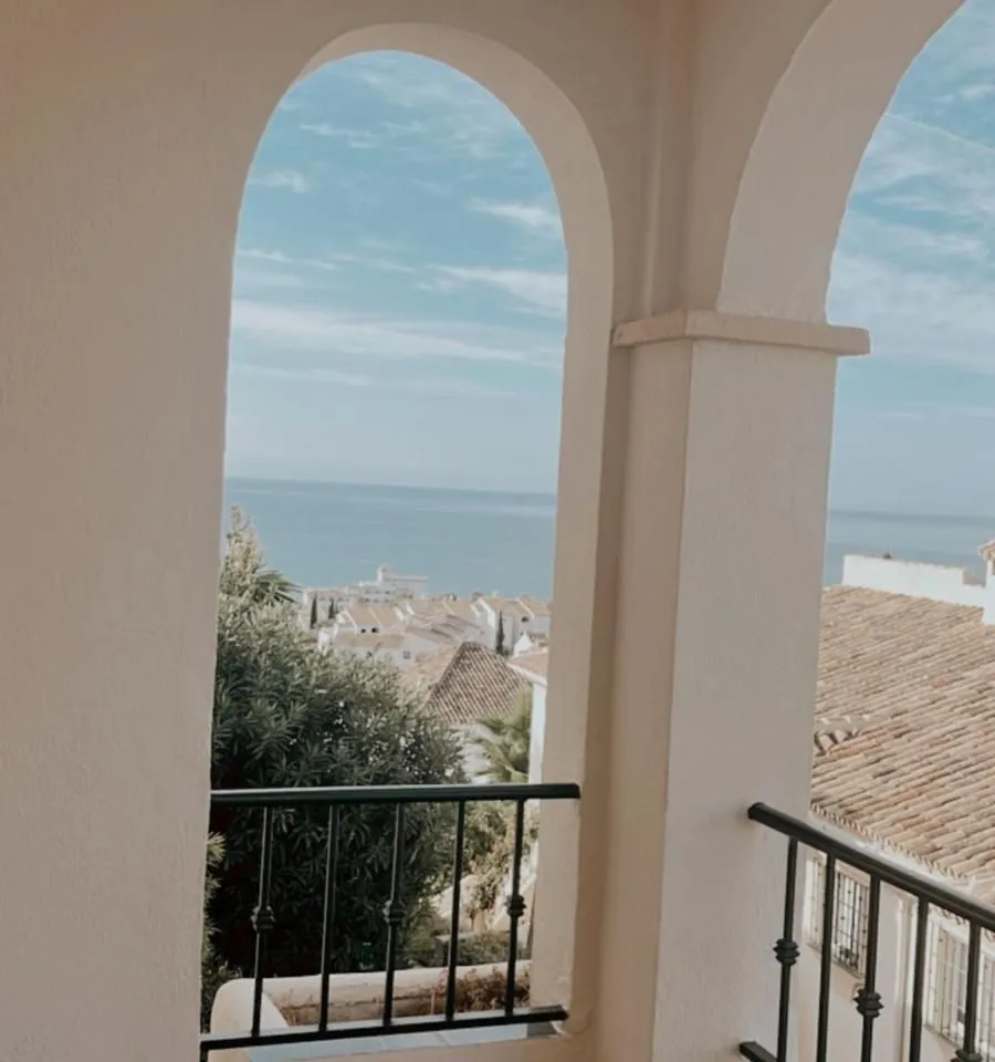 e418cae2-fc3b-4e22-85aa-6c998b90c9ec